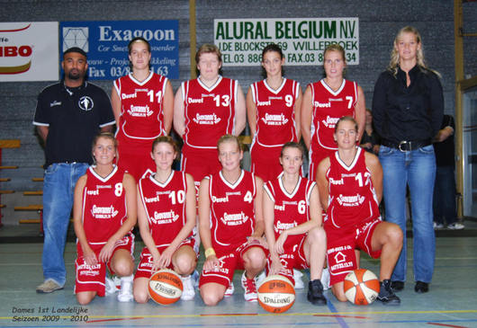 L'équipe de L1 de Basket Groot Willebroek qui s'offre un ticket en D1 (photo: www.bgwillebroek.be)