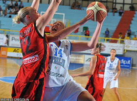 Il reste un trou de souris pour se qualifier pour Ann Wauters et ses coéquipières (photo: FIBA Europe/MIchele Gregolin)