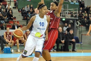 Lenea Williams a donné du fil à retordre aux Namuroises (photo: Bruno Lebeau/Ouest France)