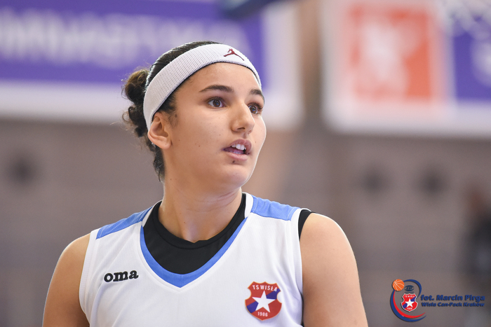 Hind Ben Abdelkader en grande forme déjà (photo: basketligakobiet.pl)