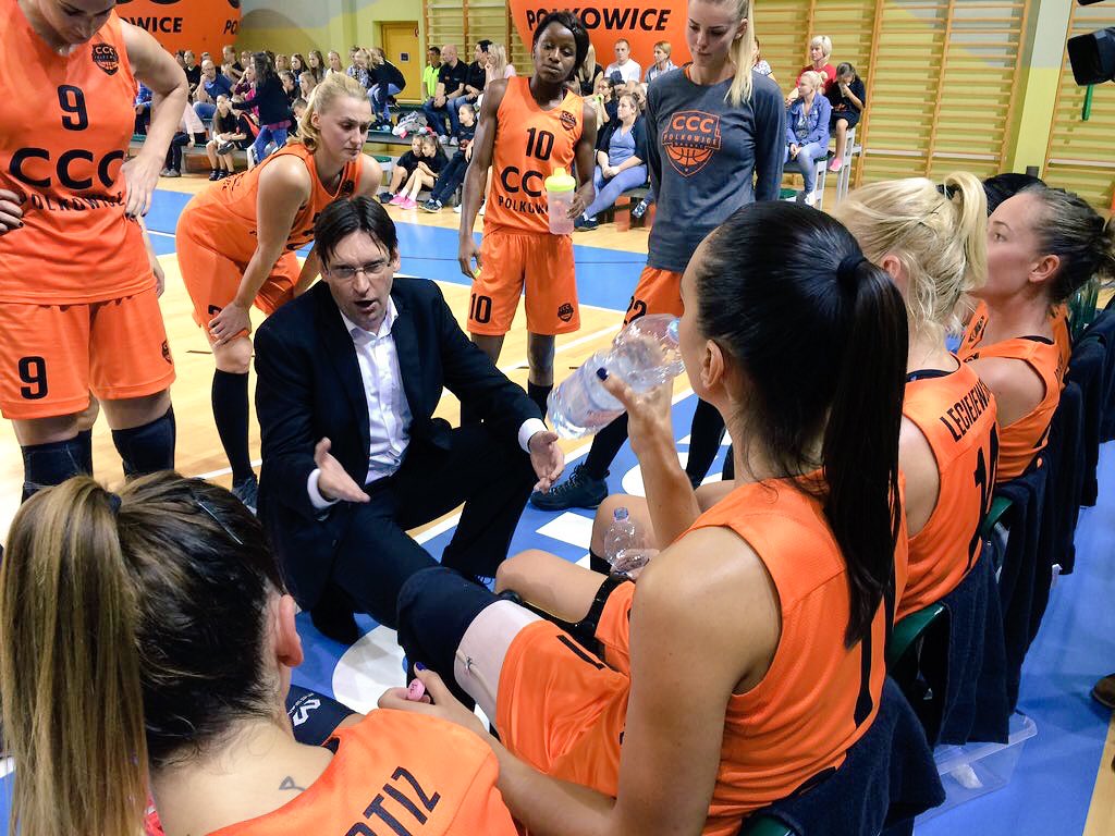 Noémie Mayombo en piste à Polkowice (photo: basketligakobiet.pl)