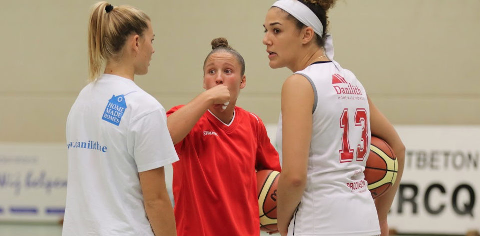 Marjorie Carpréaux (27 pts) et cie l'emportent à SKW (photo: Eddy Lippens)