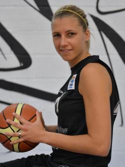 Awards - Joueuse de l'année - Marjorie Carpréaux, Antonia Delaere et Sara Leemans nominées