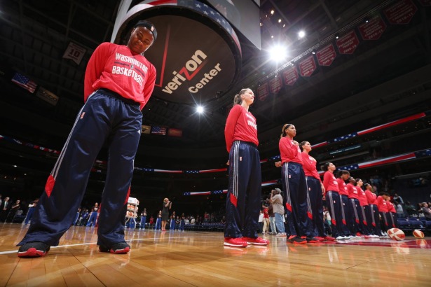 7.400 personnes au Verizon Center vendredi (monumentalnetwork.com)