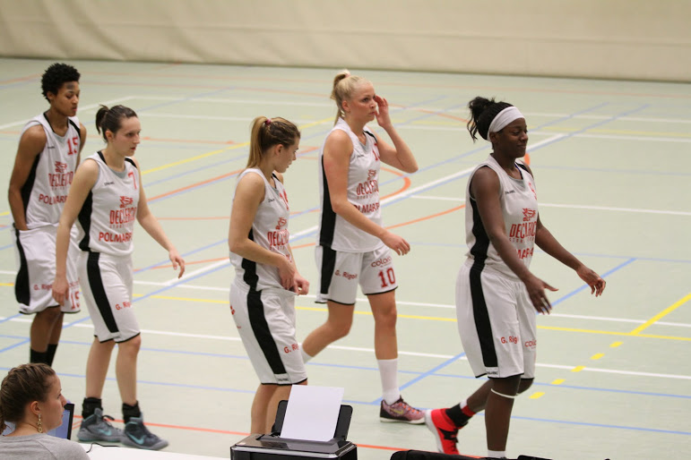 Declercq Stortbeton Waregem, 2e et Shanavia Dowdell toujours à leur tête la saison prochaine (photo: Eddy Lippens)