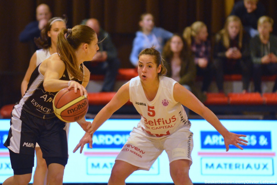 Maja Miljkovic touchée au genou (photo: Olivier Lefevre)