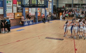 Demi-finales de play-off - Kangoeroes-Boom et Waregem mènent 1 à 0