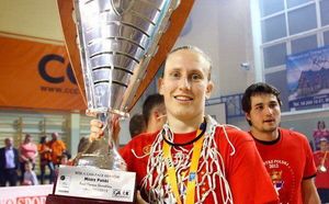 Anke De Mondt championne en Pologne avec Wisla Cracovie